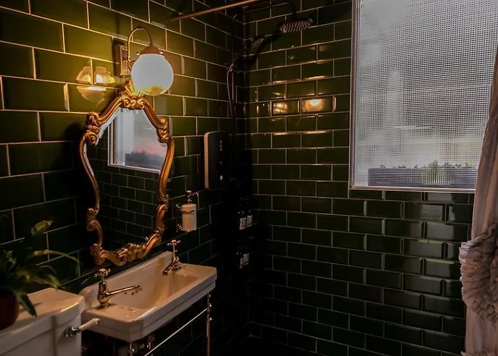 The Forest At Mount Congreve Gardens База отдыха *